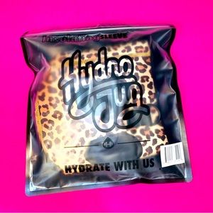 HydroJug Cheetah Leopard Sleeve